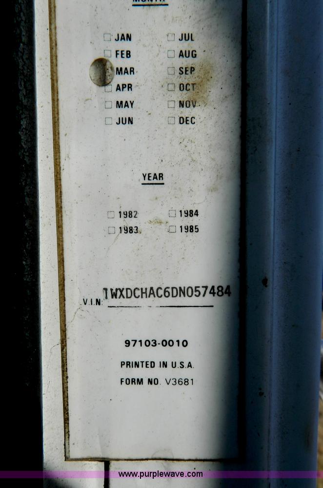 image for item B3996 1983 White Xpeditor 2 oiler truck