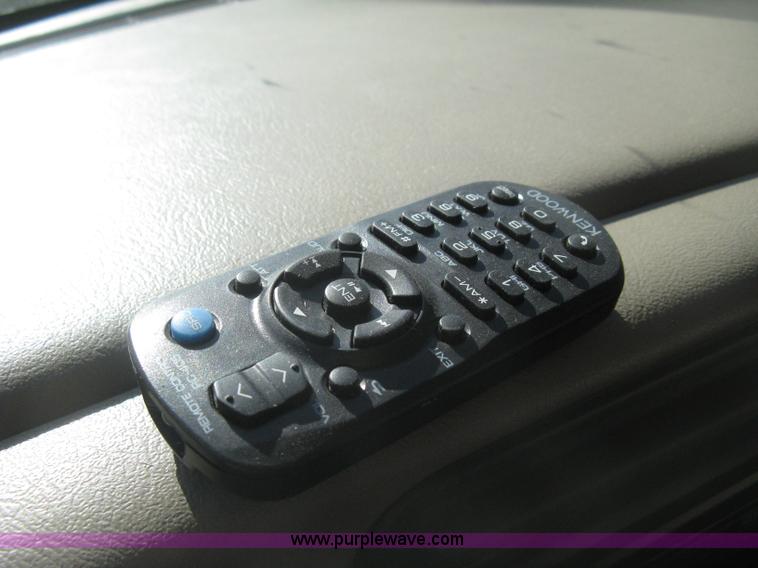 image for item B8471 2001 Chevrolet Silverado 1500 LS Extended Cab pickup truck