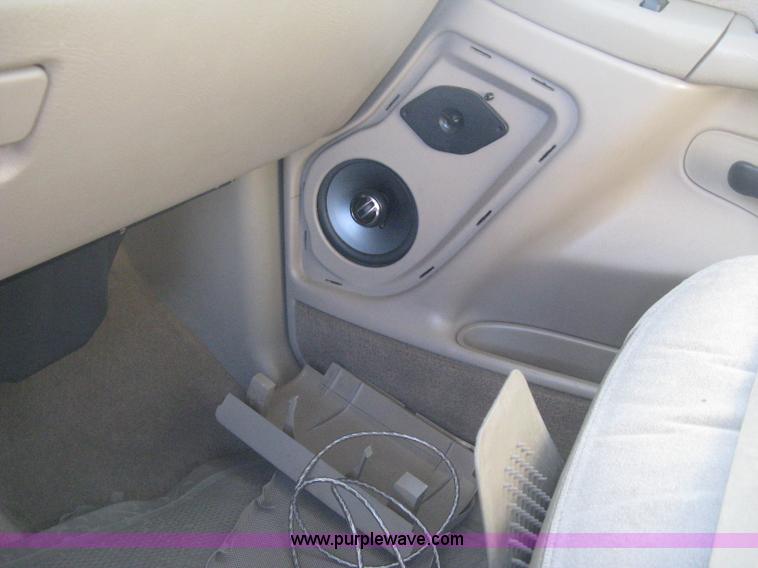 image for item B8471 2001 Chevrolet Silverado 1500 LS Extended Cab pickup truck