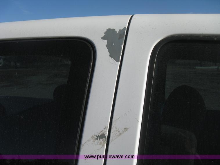 image for item B8471 2001 Chevrolet Silverado 1500 LS Extended Cab pickup truck