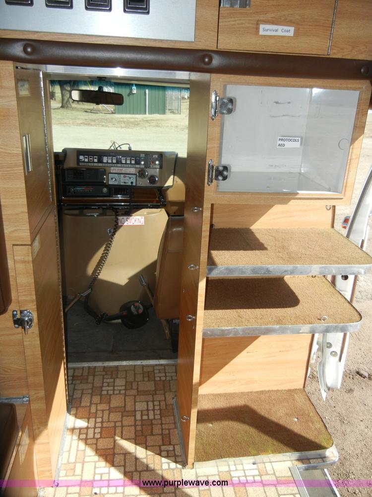 image for item C4215 1989 Ford E350 ambulance