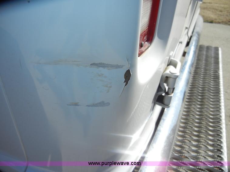 image for item C4215 1989 Ford E350 ambulance