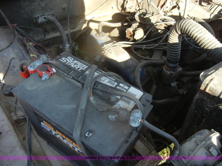 image for item D4520 1974 Ford F600 truck