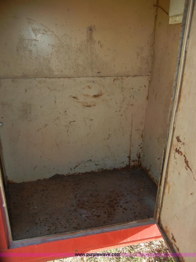 image for item D4520 1974 Ford F600 truck