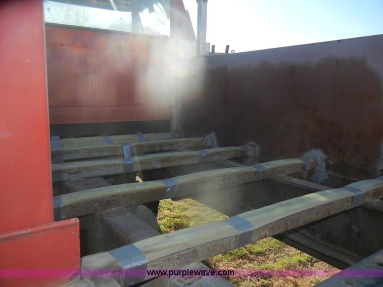 image for item D4520 1974 Ford F600 truck