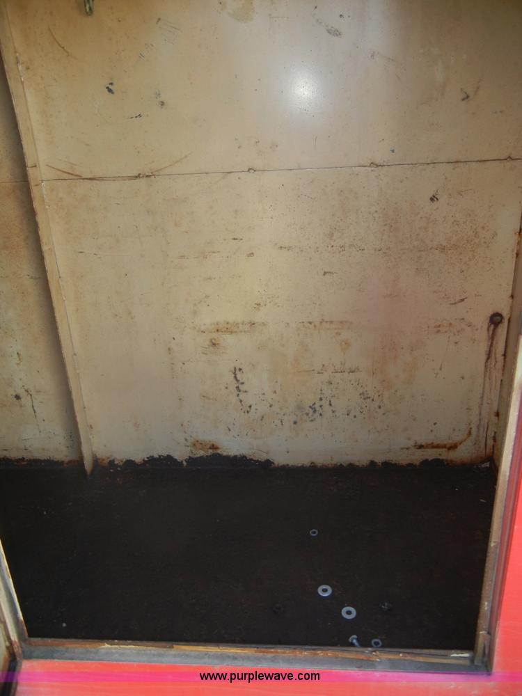 image for item D4520 1974 Ford F600 truck