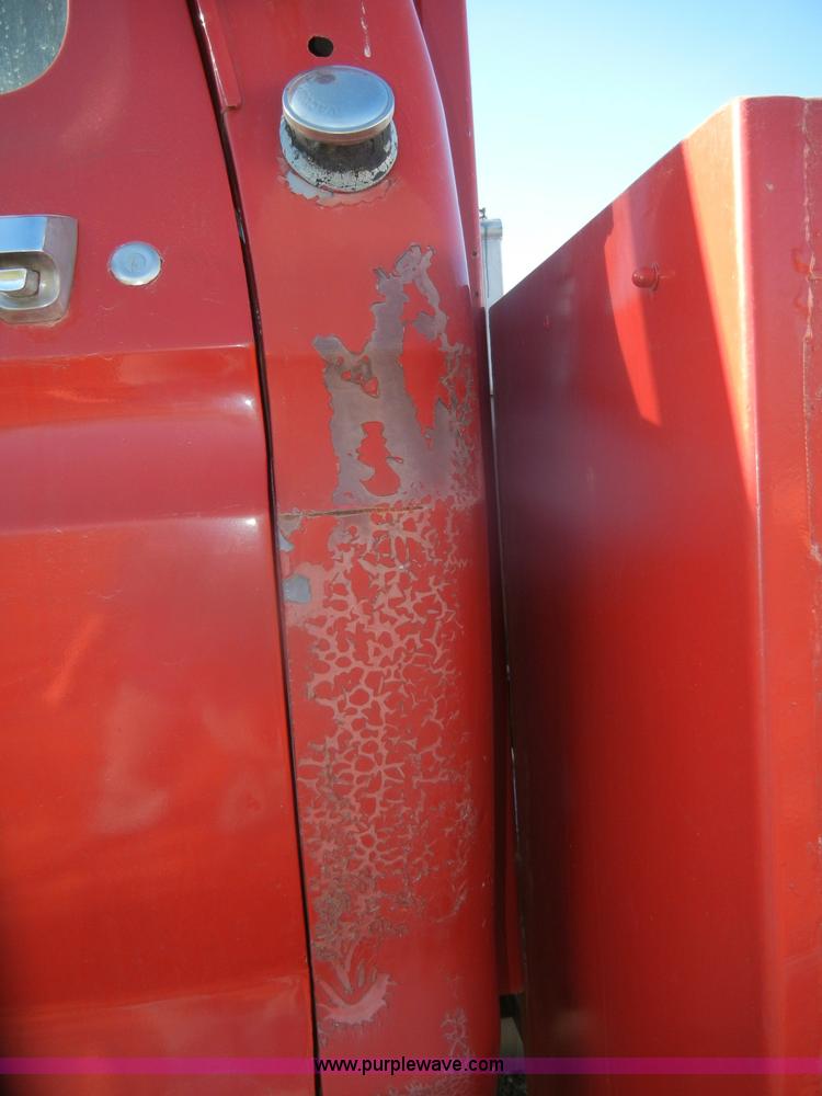 image for item D4520 1974 Ford F600 truck