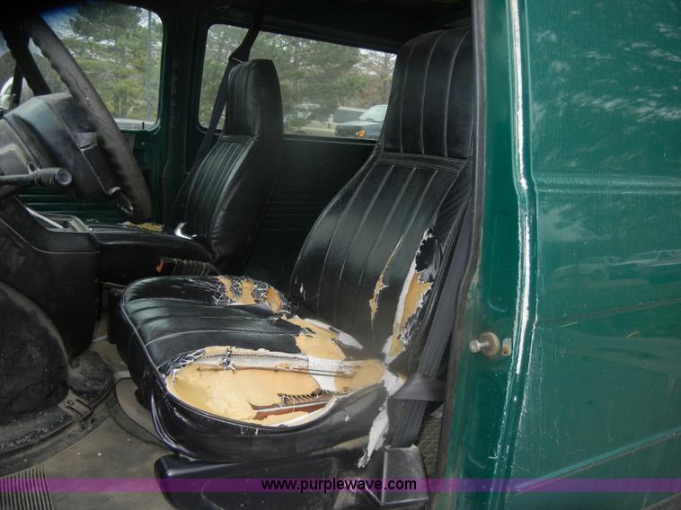 image for item D4541 1994 Chevrolet G-Series van 10