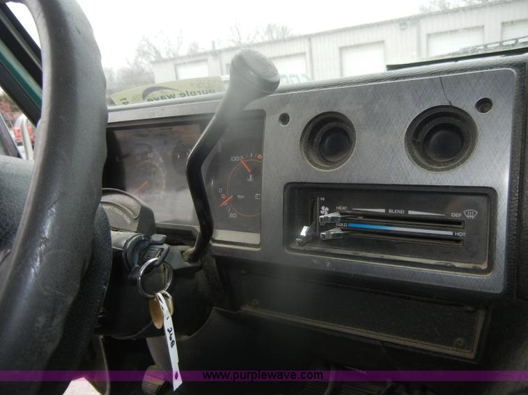 image for item D4541 1994 Chevrolet G-Series van 10