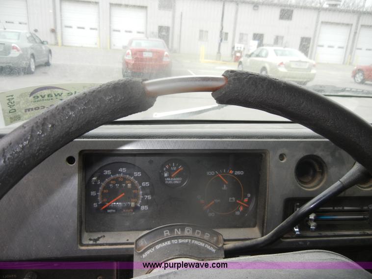 image for item D4541 1994 Chevrolet G-Series van 10