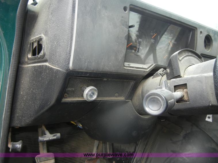 image for item D4541 1994 Chevrolet G-Series van 10