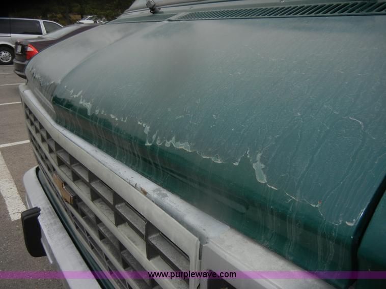 image for item D4541 1994 Chevrolet G-Series van 10