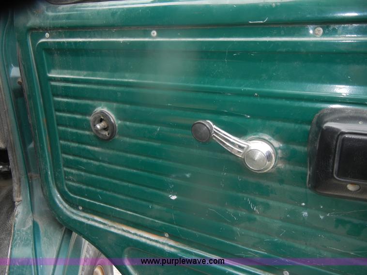 image for item D4541 1994 Chevrolet G-Series van 10