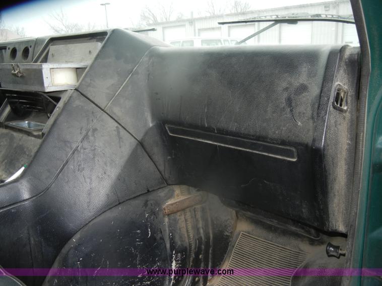 image for item D4541 1994 Chevrolet G-Series van 10