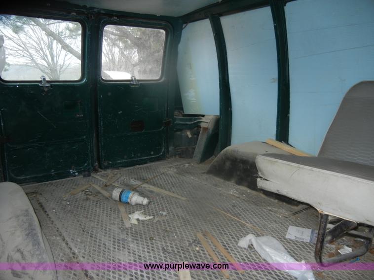 image for item D4541 1994 Chevrolet G-Series van 10