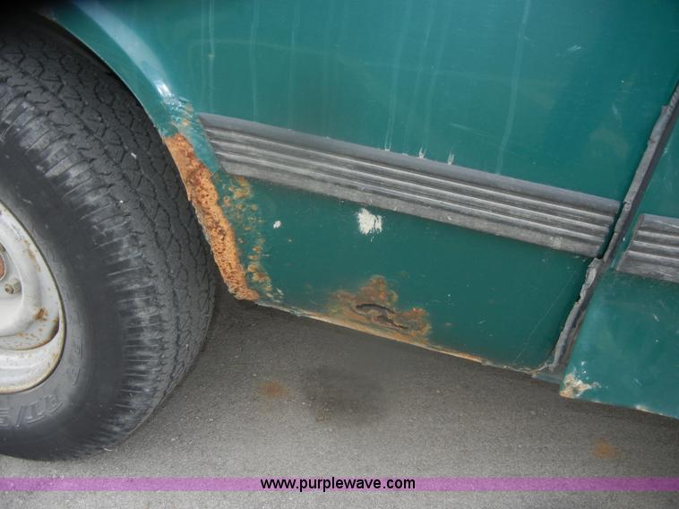image for item D4541 1994 Chevrolet G-Series van 10