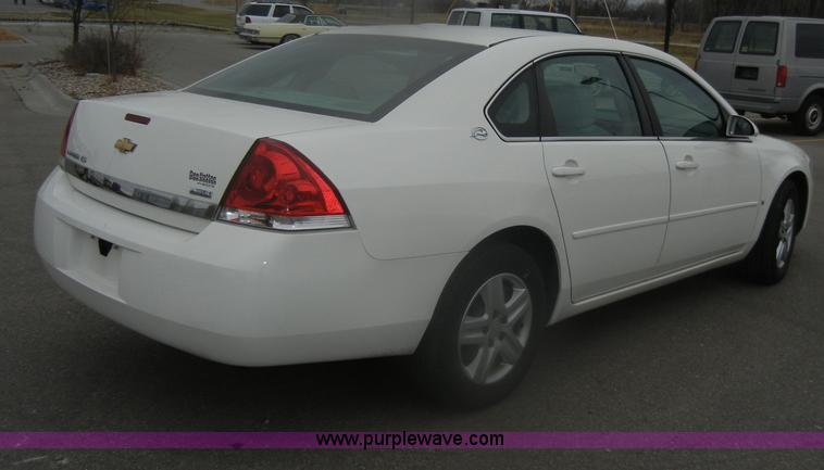 image for item D4546 2008 Chevrolet Impala LS