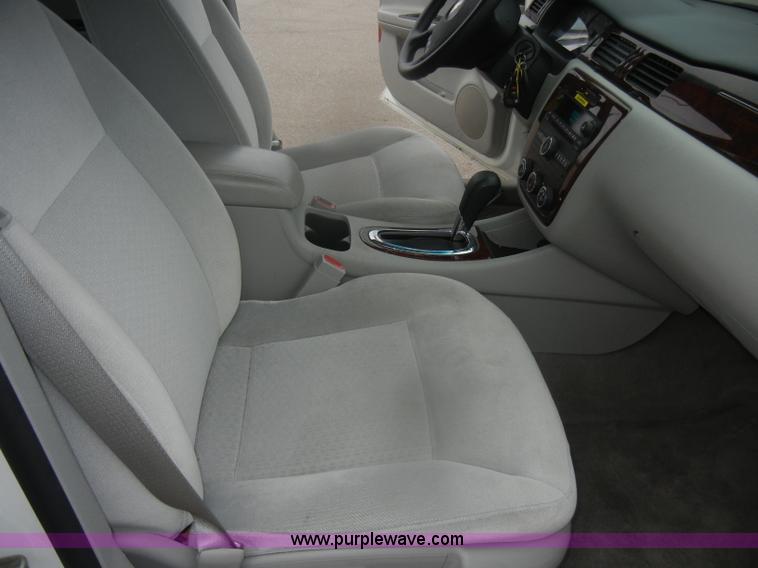 image for item D4546 2008 Chevrolet Impala LS