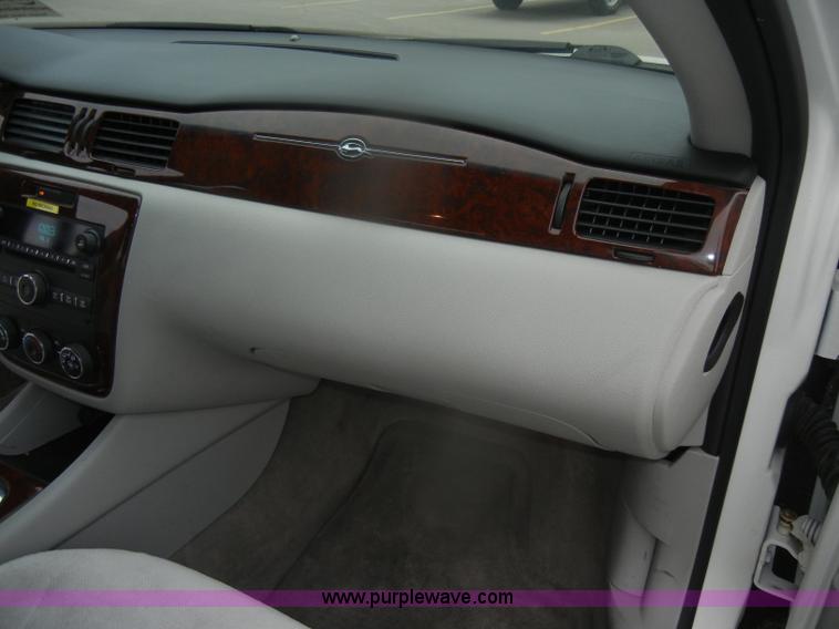 image for item D4546 2008 Chevrolet Impala LS