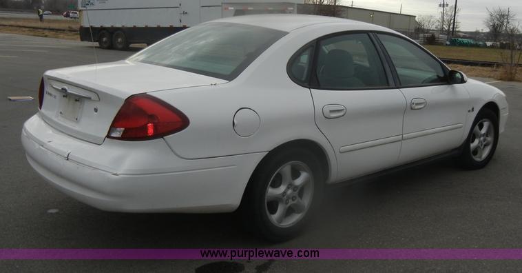 image for item D4547 2000 Ford Taurus SE