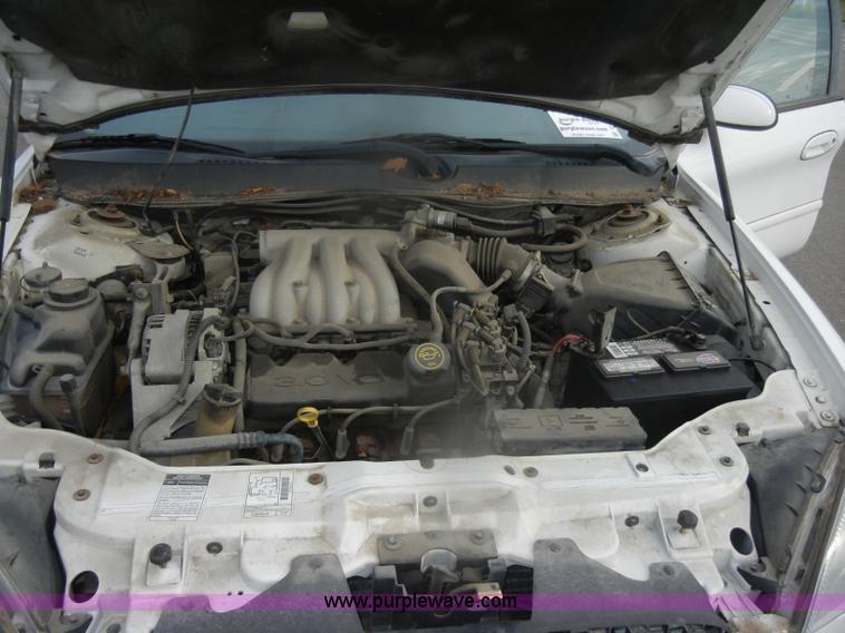 image for item D4547 2000 Ford Taurus SE