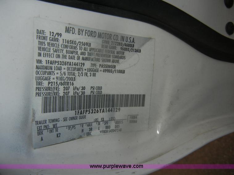 image for item D4547 2000 Ford Taurus SE