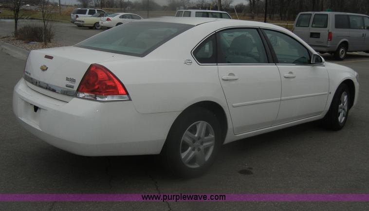 image for item D4549 2008 Chevrolet Impala LS