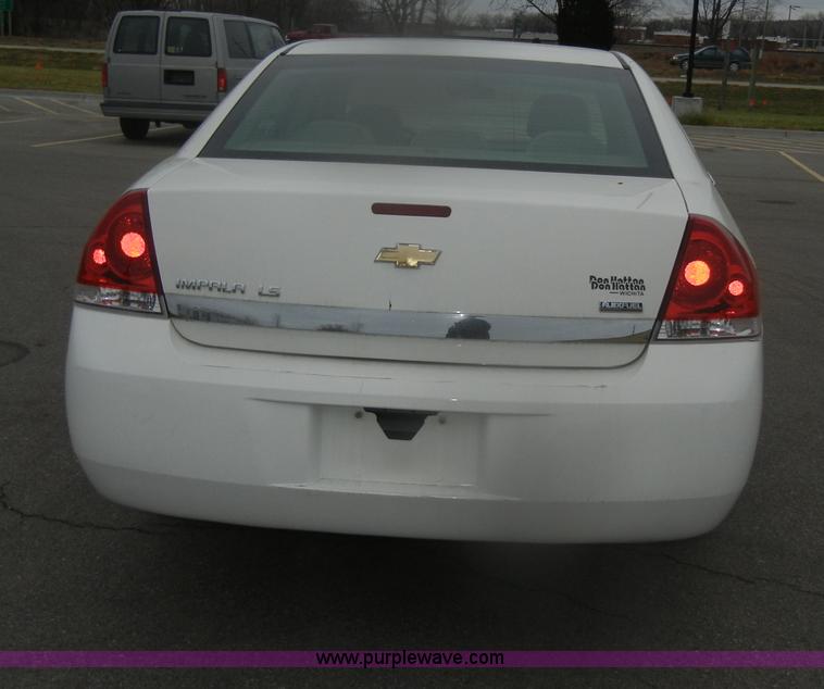 image for item D4549 2008 Chevrolet Impala LS