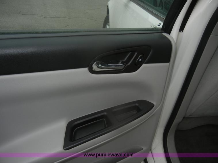 image for item D4549 2008 Chevrolet Impala LS