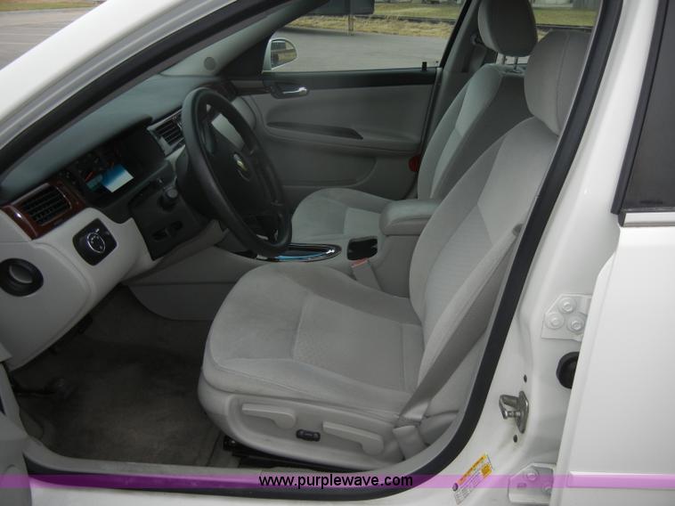 image for item D4549 2008 Chevrolet Impala LS