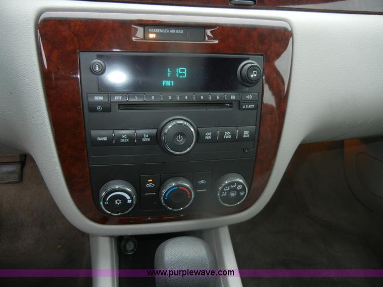 image for item D4549 2008 Chevrolet Impala LS