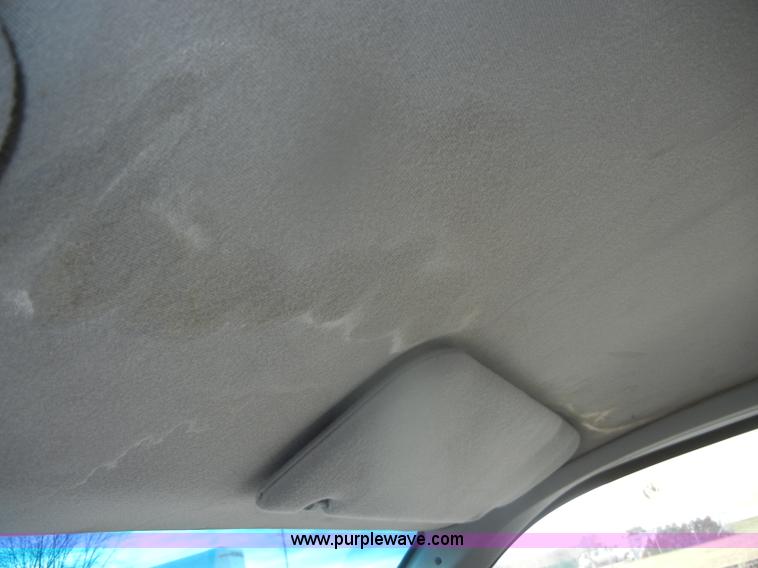 image for item D4550 1995 Ford Aerostar XLT van