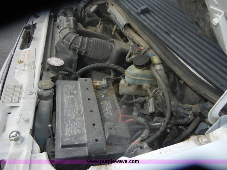 image for item D4550 1995 Ford Aerostar XLT van