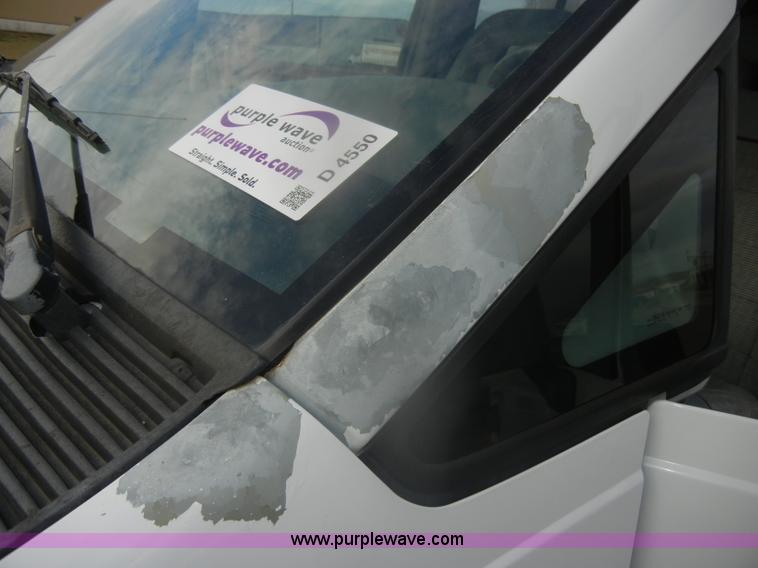 image for item D4550 1995 Ford Aerostar XLT van