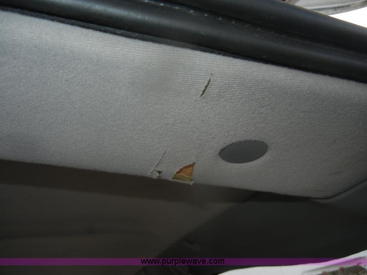 image for item D4550 1995 Ford Aerostar XLT van