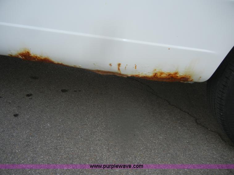 image for item D4550 1995 Ford Aerostar XLT van