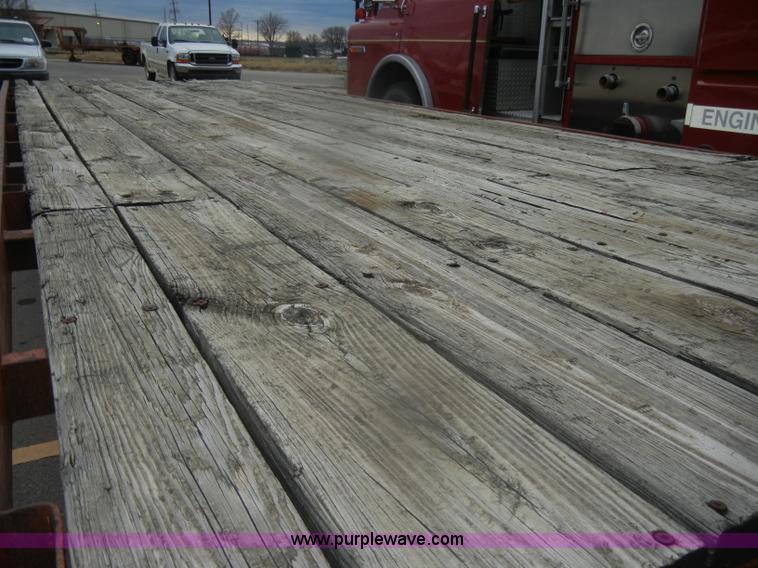 image for item D4553 1990 Donahue HF24T gooseneck tandem axle trailer