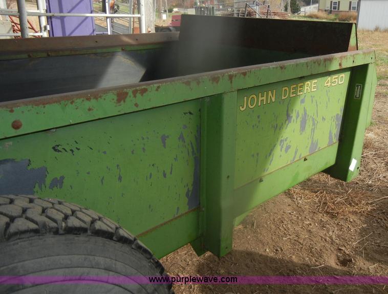 image for item D4676 John Deere 450 Hydra-Push manure spreader