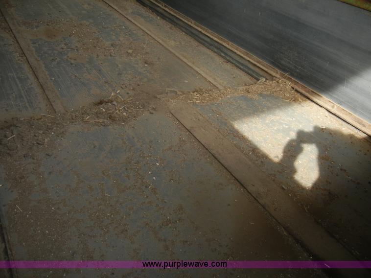 image for item D4676 John Deere 450 Hydra-Push manure spreader