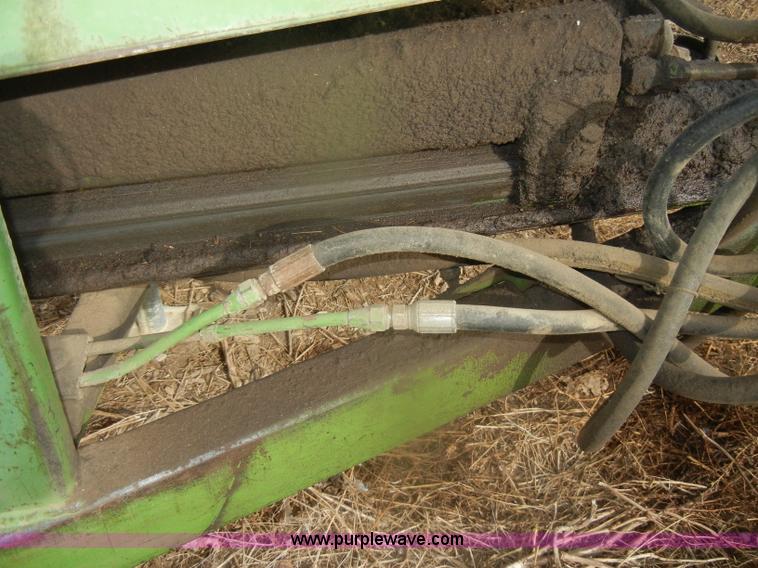 image for item D4676 John Deere 450 Hydra-Push manure spreader