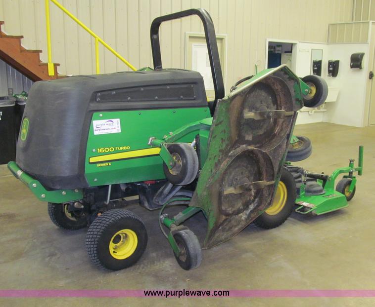 image for item D7025 2009 John Deere 1600 Turbo series II wide area mower