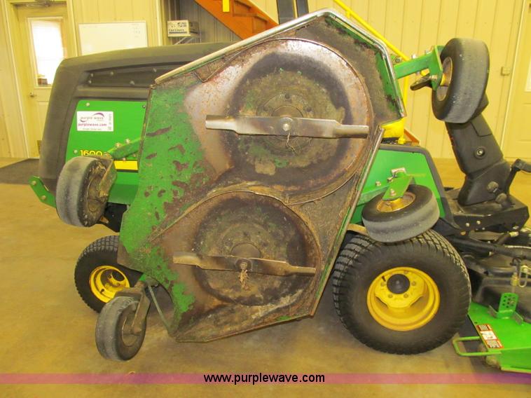 image for item D7025 2009 John Deere 1600 Turbo series II wide area mower