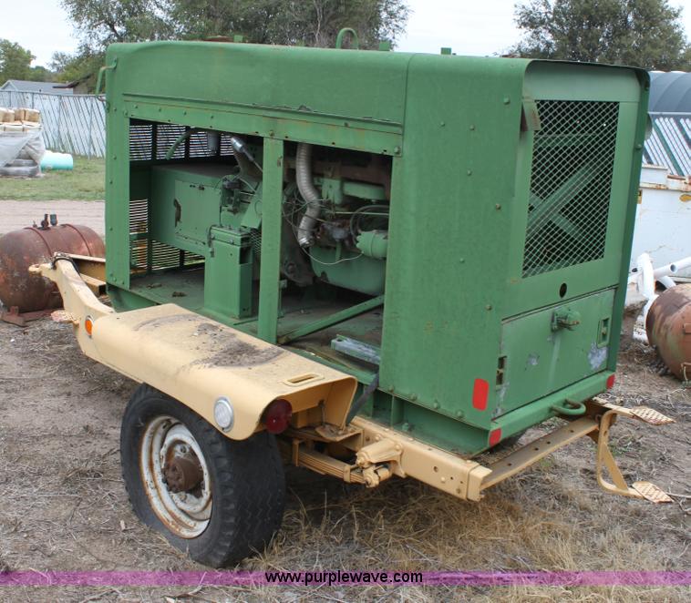 image for item E4219 1973 Harnischfeger DC welder/generator