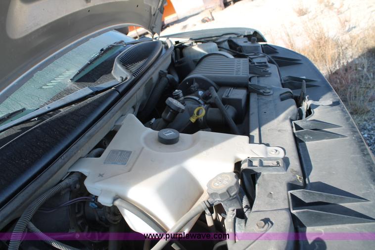 image for item E4312 2004 Chevrolet Express 1500 van