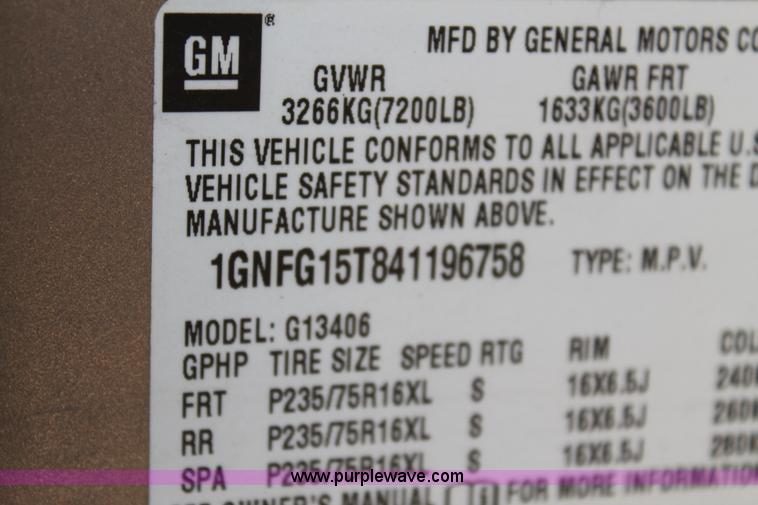 image for item E4312 2004 Chevrolet Express 1500 van