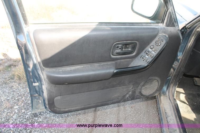 image for item E4314 1999 Jeep Cherokee Sport SUV