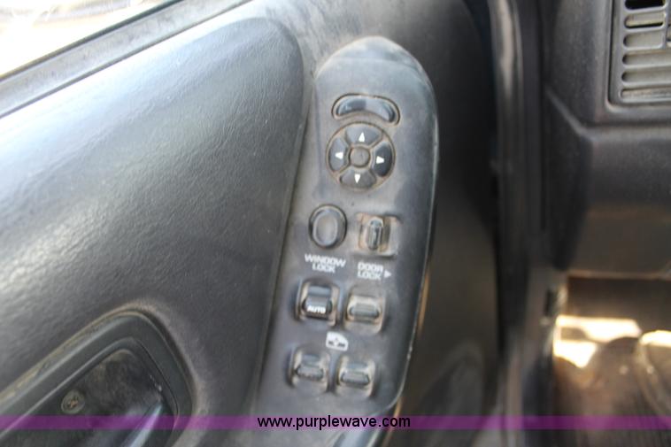 image for item E4314 1999 Jeep Cherokee Sport SUV