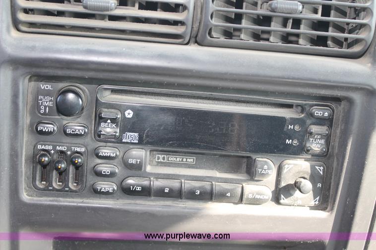 image for item E4314 1999 Jeep Cherokee Sport SUV