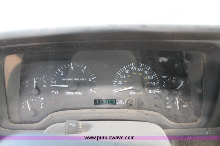 image for item E4314 1999 Jeep Cherokee Sport SUV