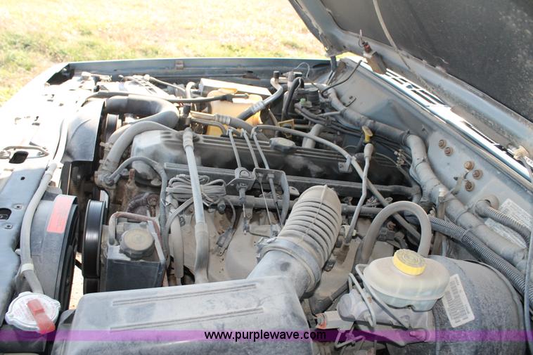 image for item E4314 1999 Jeep Cherokee Sport SUV